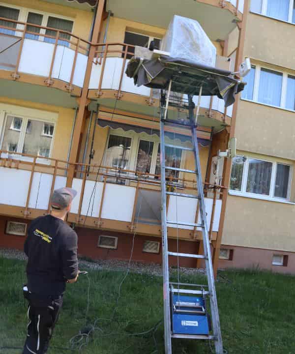 Büroumzug mit Möbellift in Bremerhaven